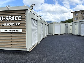 粕屋門松2号店のトランクルーム 荷物の出し入れも24時間可能です。