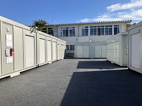 鹿沼東末広町店【10/31オープン】のトランクルーム 店舗内も広く、ゆったりとご使用いただけます。