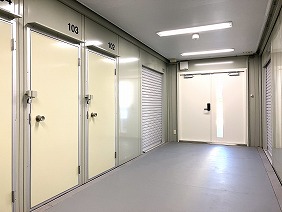ひたちなか東石川店【11/14オープン】のトランクルーム 屋内タイプです。現地見学実施しておりますので、お申し付けください。