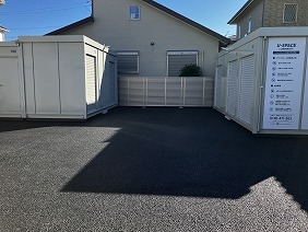 四日市中川原店【12/12オープン】のトランクルーム 店舗内も広く、ゆったりとご使用いただけます。