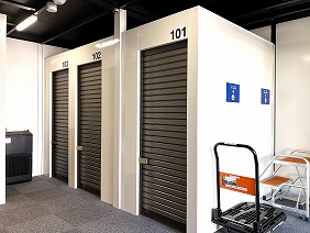 日立大みか店【1/9オープン】のトランクルーム 空調・防犯システムのある屋内型トランクルームは安心・安全です。
