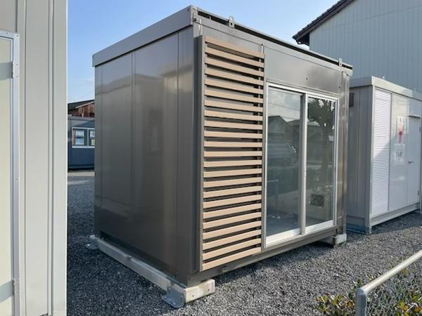 福岡県朝倉店/展示場の中古ユニットハウス・プレハブ・コンテナハウスルーバー付き