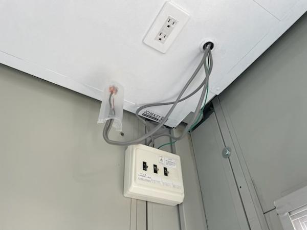 福岡県朝倉店/展示場の中古ユニットハウス・プレハブ・コンテナハウスルーバー付き