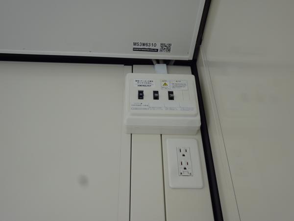 東京都日野店/展示場の新棟ユニットハウス・プレハブ・コンテナハウス38MSL(2.43坪)の各設備の分電盤