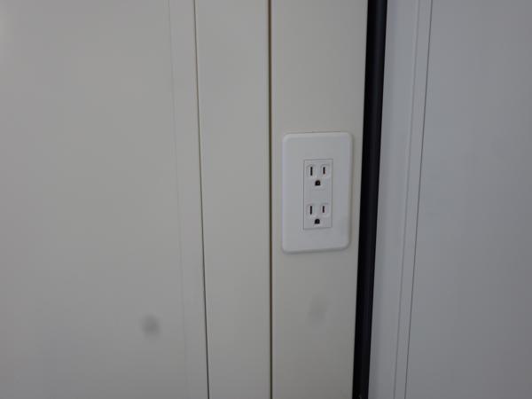 東京都日野店/展示場の新棟ユニットハウス・プレハブ・コンテナハウス38MSL(2.43坪)の各設備のコンセント