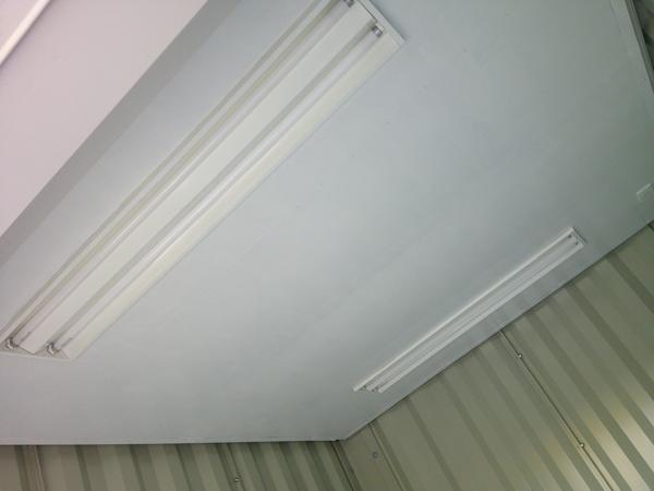 山口県宇部店/展示場の中古ユニットハウス・プレハブ・コンテナハウスCT-32JG(2.16坪)の各設備の照明器具