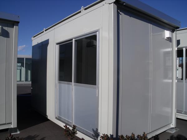 埼玉県花園インター店/展示場の中古ユニットハウス・プレハブ・コンテナハウスCT-41J(2.83坪)の本体の外観