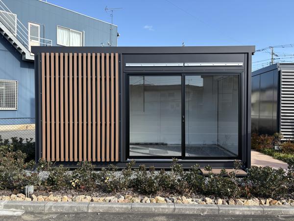 埼玉県川越店/展示場の新棟ユニットハウス・プレハブ・コンテナハウス47MSL EXTRA SPACE(3.02坪)の本体の外観