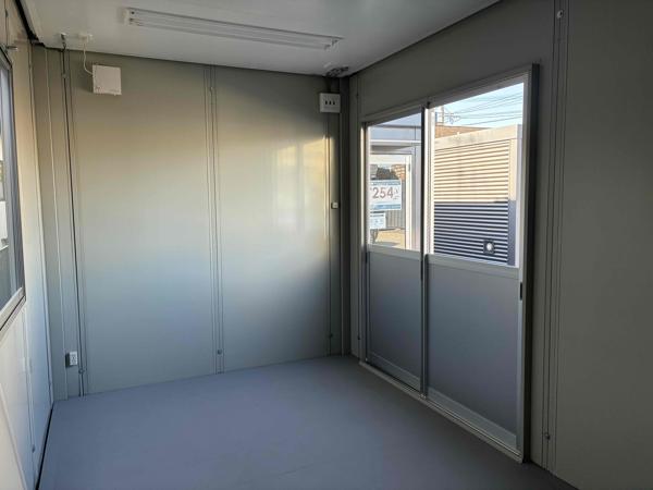 大分県大分東店/展示場の中古ユニットハウス・プレハブ・コンテナハウスCT-41J(2.83坪)の本体の内観