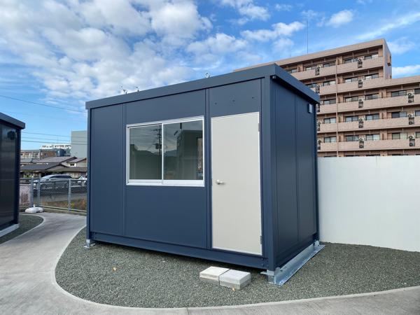 福岡県宗像店/展示場の新棟ユニットハウス・プレハブ・コンテナハウス38MSL(2.43坪)の本体の外観