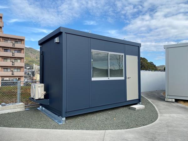 福岡県宗像店/展示場の新棟ユニットハウス・プレハブ・コンテナハウス38MSL(2.43坪)の本体の外観