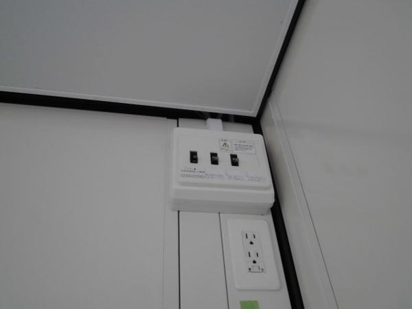 千葉県東金店/展示場の新棟ユニットハウス・プレハブ・コンテナハウス47MSL(3.02坪)の各設備の分電盤