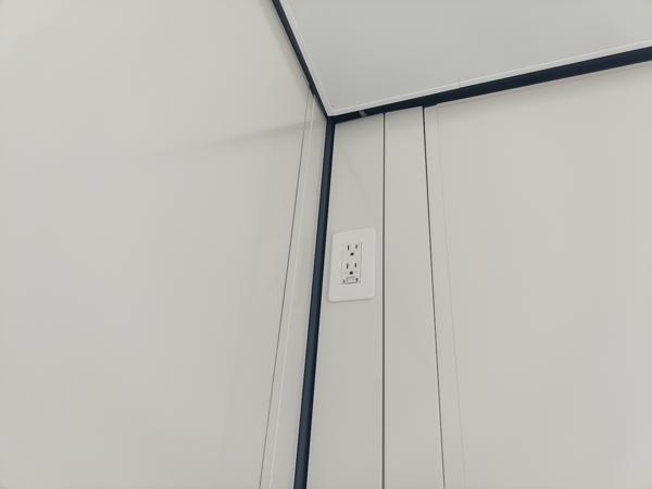 山梨県山梨出張所/総合展示場の新棟ユニットハウス・プレハブ・コンテナハウス47MSL(3.02坪)の各設備のコンセント