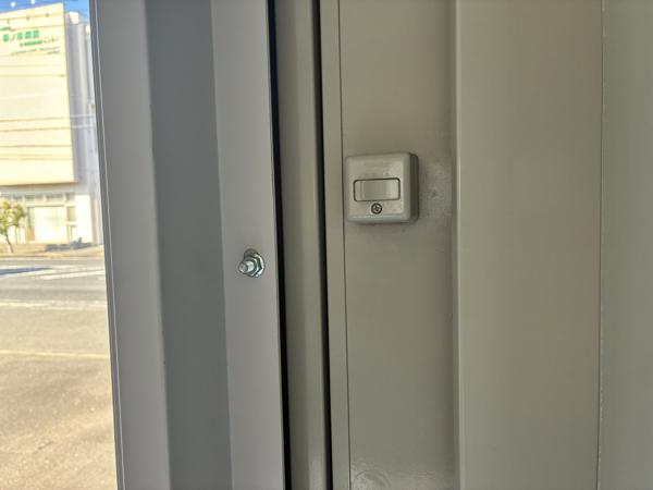 大分県大分東店/展示場の中古ユニットハウス・プレハブ・コンテナハウスCT-32JG(2.16坪)の各設備のスイッチ