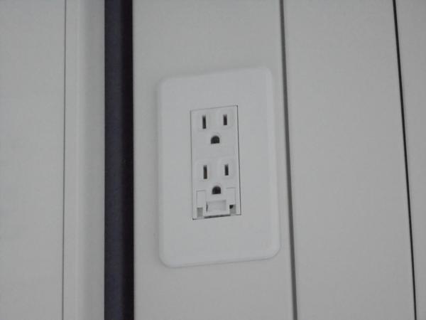 長野県上田総合展示場の新棟ユニットハウス・プレハブ・コンテナハウス47MSL(3.02坪)の各設備のコンセント