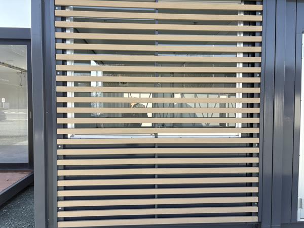 福岡県福岡東店/展示場の中古ユニットハウス・プレハブ・コンテナハウスCT-54J(7.86坪)の本体の外観