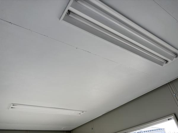 石川県小松店/展示場の中古ユニットハウス・プレハブ・コンテナハウスCT-41J(2.83坪)の各設備の照明器具