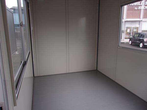 鹿児島県霧島店/展示場の新棟ユニットハウス・プレハブ・コンテナハウス38MSL(2.43坪)の本体の内観