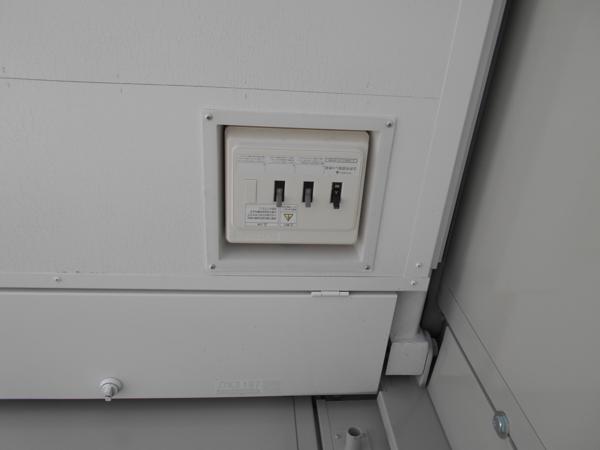 福島県福島店/展示場の中古ユニットハウス・プレハブ・コンテナハウスCT-72J(9.89坪)の各設備の分電盤