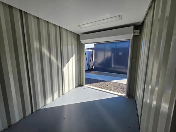 山梨県富士吉田店/展示場の中古ユニットハウス・プレハブ・コンテナハウスCT-32JG(2.16坪)の本体の外観