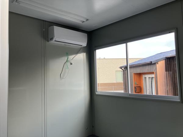 福岡県行橋店/展示場の中古ユニットハウス・プレハブ・コンテナハウスCT-32J(2.16坪)の各設備のエアコン