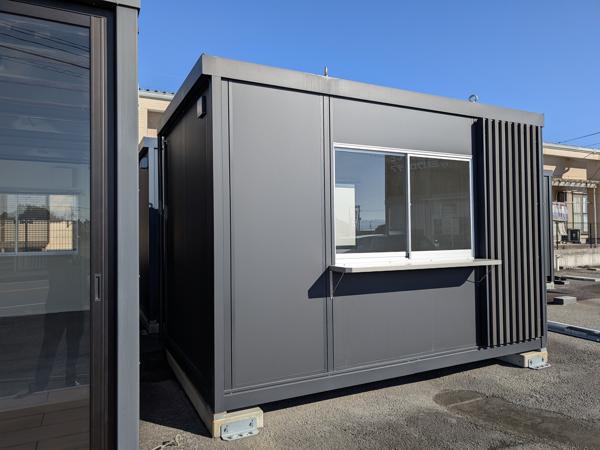 鹿児島県霧島店/展示場の新棟ユニットハウス・プレハブ・コンテナハウス38MSL(2.43坪)の本体の外観