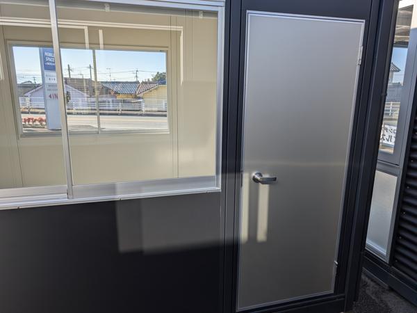 鹿児島県霧島店/展示場の新棟ユニットハウス・プレハブ・コンテナハウス38MSL(2.43坪)の本体の外観