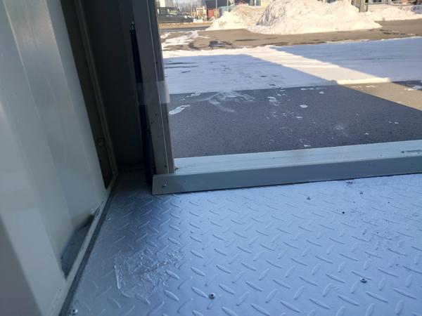 北海道帯広店/展示場の中古ユニットハウス・プレハブ・コンテナハウスGORILLA(0.94坪)の本体の内観