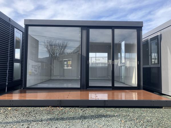 福岡県福岡東店/展示場の新棟ユニットハウス・プレハブ・コンテナハウス46 LCX 2.0(6.01坪)の本体の外観