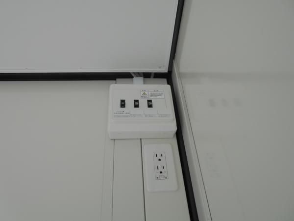 福島県福島店/展示場の新棟ユニットハウス・プレハブ・コンテナハウス38MSL(2.43坪)の各設備の分電盤