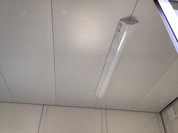 岩手県盛岡営業所/総合展示場の新棟ユニットハウス・プレハブ・コンテナハウス47MSL(3.02坪)の各設備の照明器具