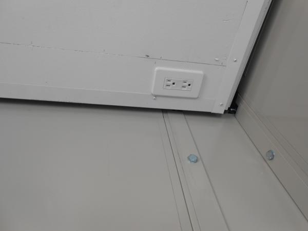 群馬県館林店/展示場の中古ユニットハウス・プレハブ・コンテナハウスCT-32J(2.16坪)の各設備のコンセント