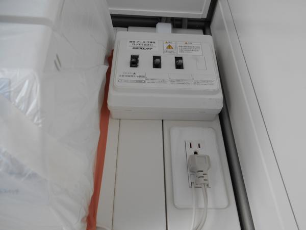 埼玉県朝霞店/展示場の新棟ユニットハウス・プレハブ・コンテナハウス47MSL(3.02坪)の各設備の分電盤
