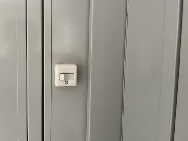 埼玉県草加店/展示場の中古ユニットハウス・プレハブ・コンテナハウスCT-32J(2.16坪)の各設備のスイッチ