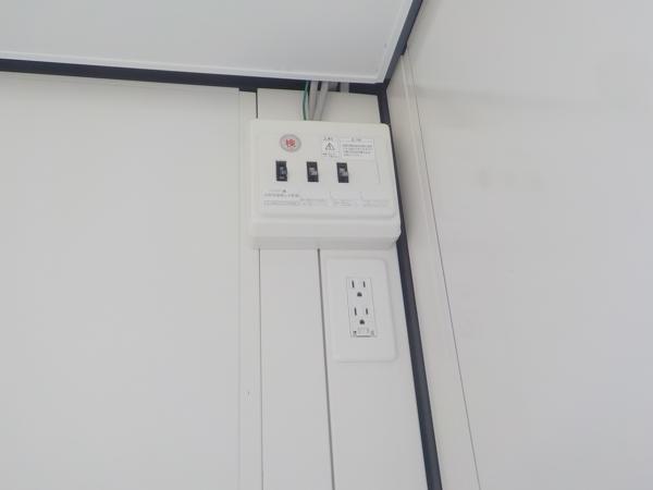 兵庫県姫路別所店/展示場の新棟ユニットハウス・プレハブ・コンテナハウス38MSL(2.43坪)の各設備の分電盤