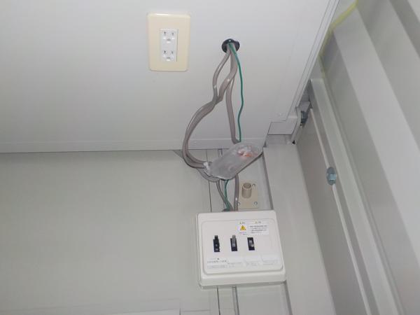 兵庫県姫路別所店/展示場の中古ユニットハウス・プレハブ・コンテナハウスCT-32JG(2.16坪)の各設備の分電盤