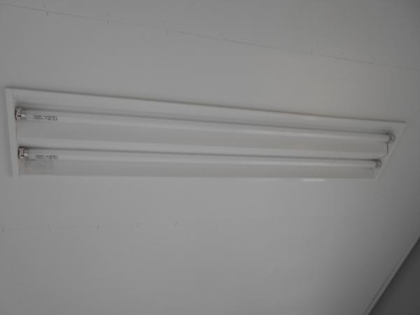 宮城県仙台茂庭店/展示場の中古ユニットハウス・プレハブ・コンテナハウスCT-32J(2.16坪)の各設備の照明器具