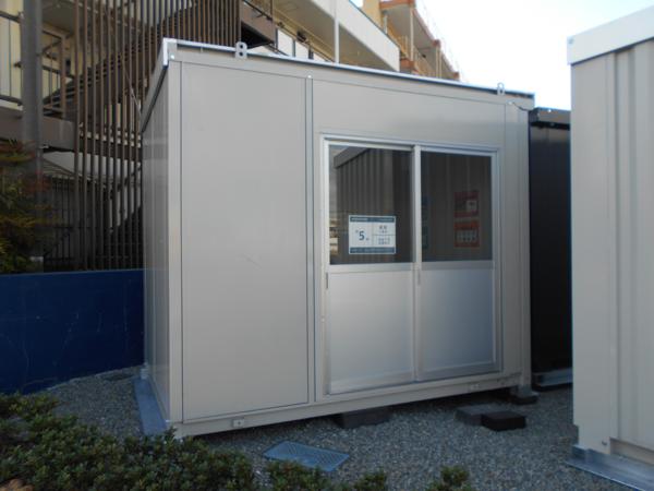 静岡県沼津店/展示場の中古ユニットハウス・プレハブ・コンテナハウスCT-32J(2.16坪)の本体の外観