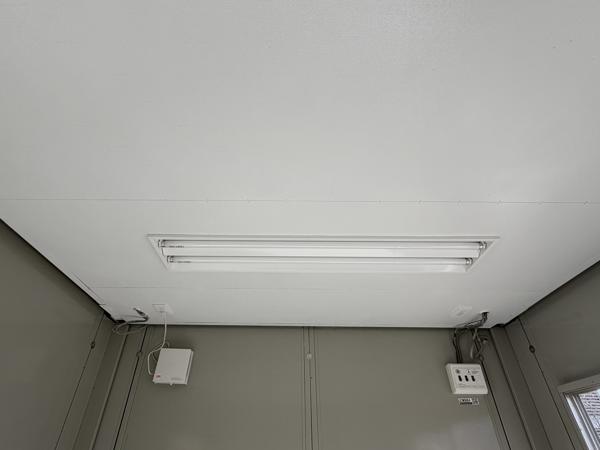 静岡県富士店/展示場の中古ユニットハウス・プレハブ・コンテナハウスCT-32J(2.16坪)の各設備の分電盤