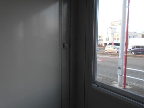 静岡県沼津店/展示場の中古ユニットハウス・プレハブ・コンテナハウスCT-42J(2.86坪)の各設備のスイッチ