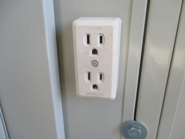 茨城県下妻店/展示場の中古ユニットハウス・プレハブ・コンテナハウスCT-32JG(2.16坪)の各設備のコンセント