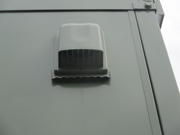 茨城県下妻店/展示場の中古ユニットハウス・プレハブ・コンテナハウスCT-41J(2.83坪)の各設備の給気口