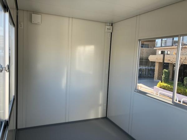 埼玉県さいたま営業所/展示場の新棟ユニットハウス・プレハブ・コンテナハウス38MSL(2.43坪)の本体の内観