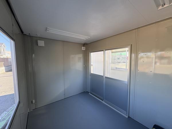 埼玉県川越店/展示場の中古ユニットハウス・プレハブ・コンテナハウスCT-32J(2.16坪)の本体の内観