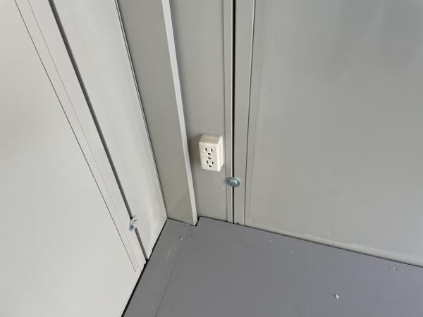 熊本県熊本店/展示場の中古ユニットハウス・プレハブ・コンテナハウスCT-41J(2.83坪)の各設備のコンセント