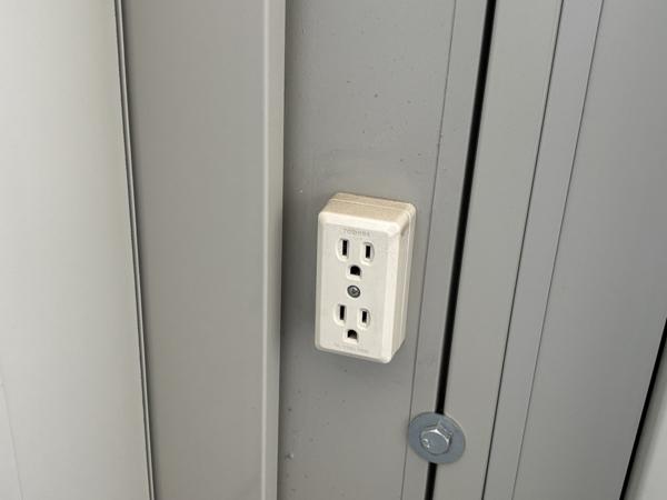 茨城県小美玉店/展示場の中古ユニットハウス・プレハブ・コンテナハウスCT-41JG(2.83坪)の各設備のコンセント