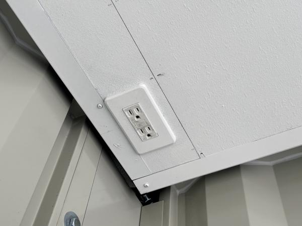 茨城県小美玉店/展示場の中古ユニットハウス・プレハブ・コンテナハウスCT-32JG(2.16坪)の各設備のコンセント