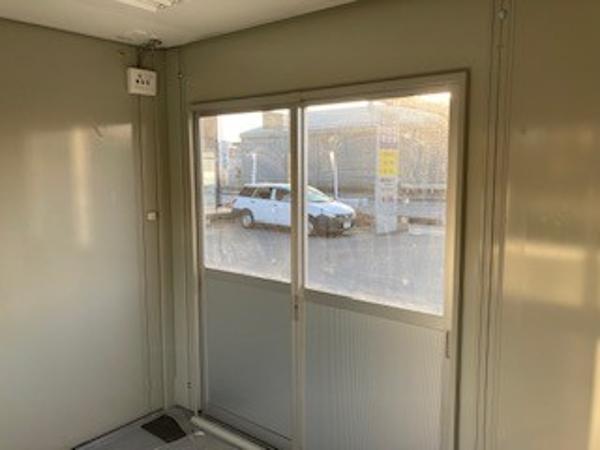 神奈川県厚木店/展示場の中古ユニットハウス・プレハブ・コンテナハウスCT-32J(2.16坪)の本体の内観