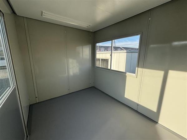 徳島県徳島店/展示場の中古ユニットハウス・プレハブ・コンテナハウスCT-32J(2.16坪)の本体の内観