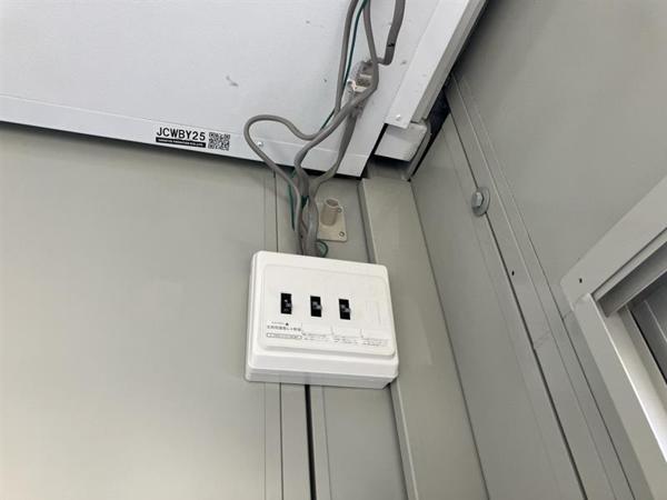 香川県東かがわ店/展示場の中古ユニットハウス・プレハブ・コンテナハウスCT-32J(2.16坪)の各設備の分電盤